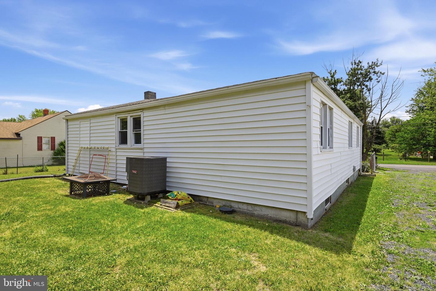 437 Property Photo 21