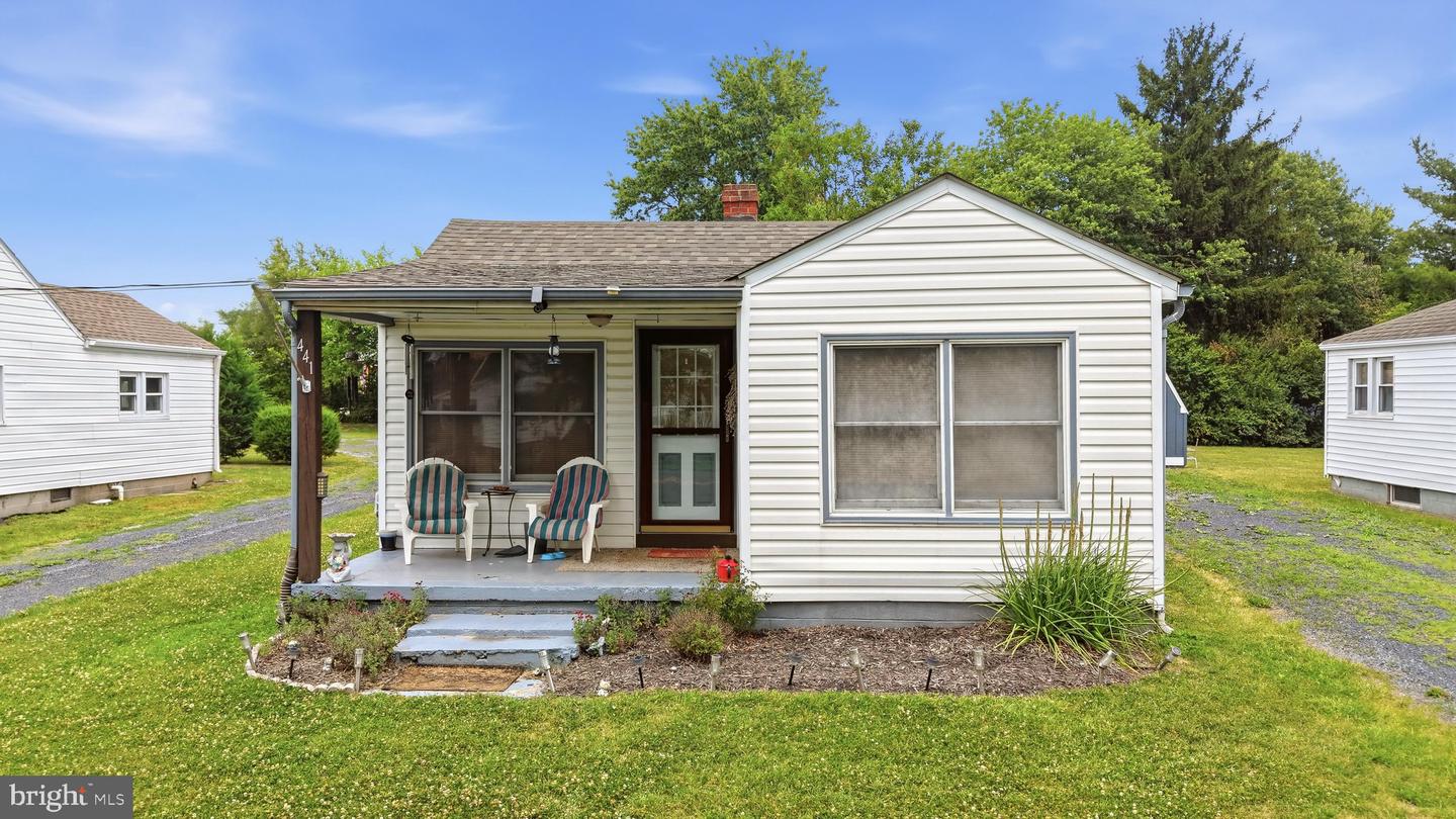 437 Property Photo 27