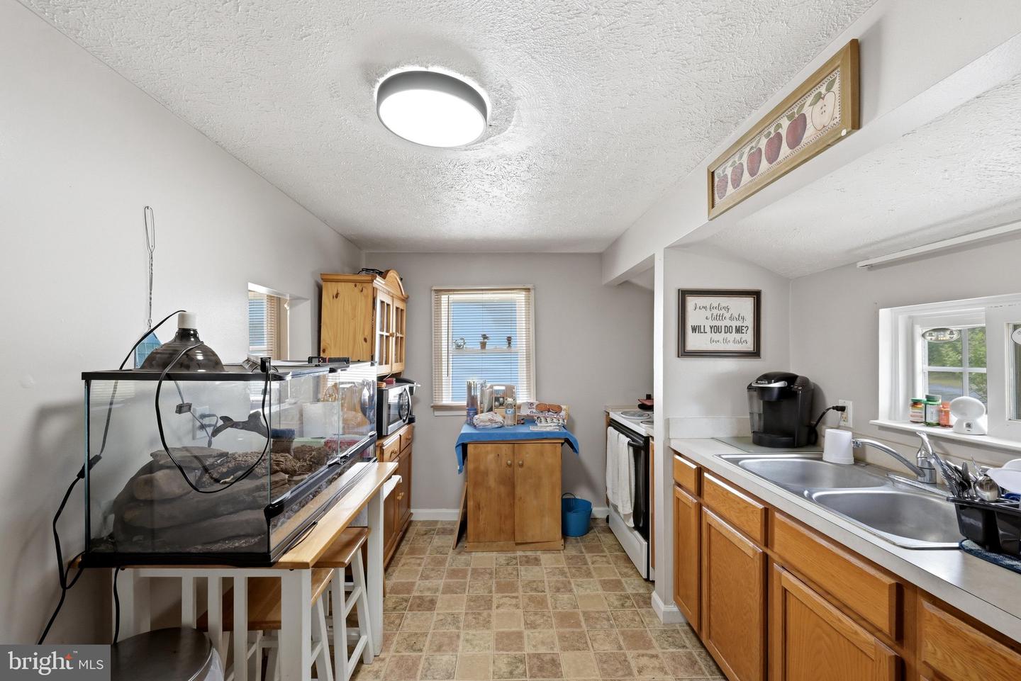 437 Property Photo 39