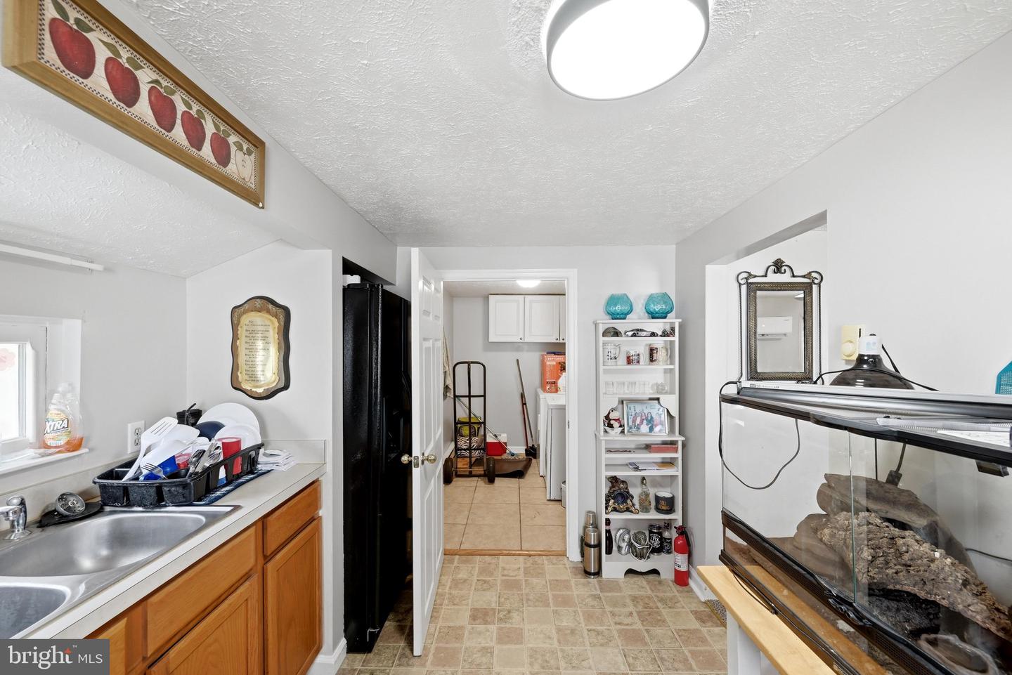 437 Property Photo 40