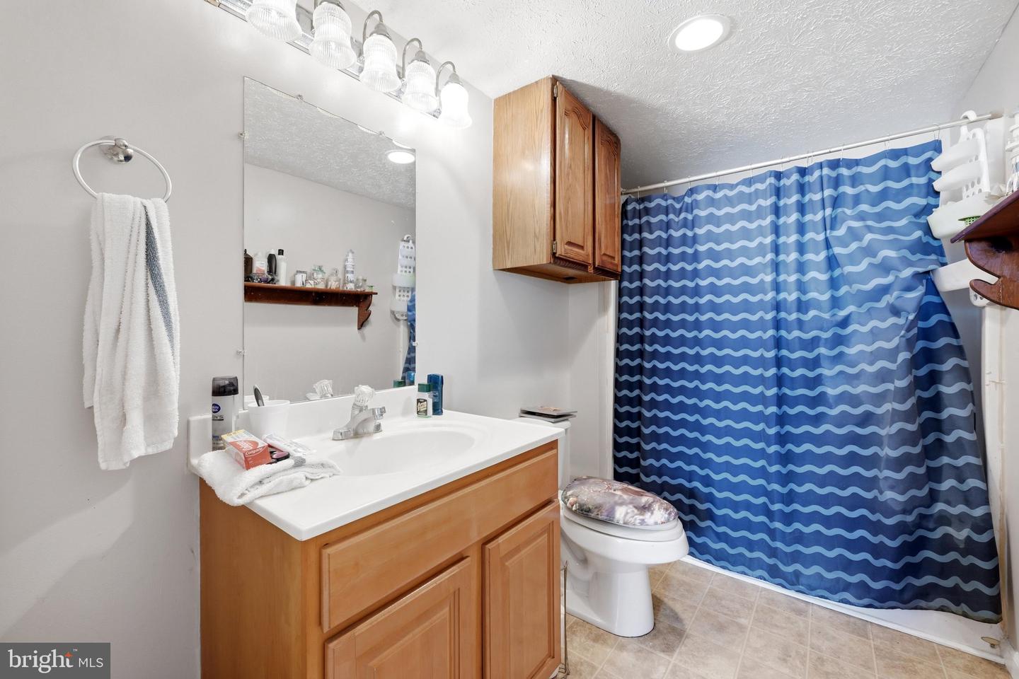 437 Property Photo 44