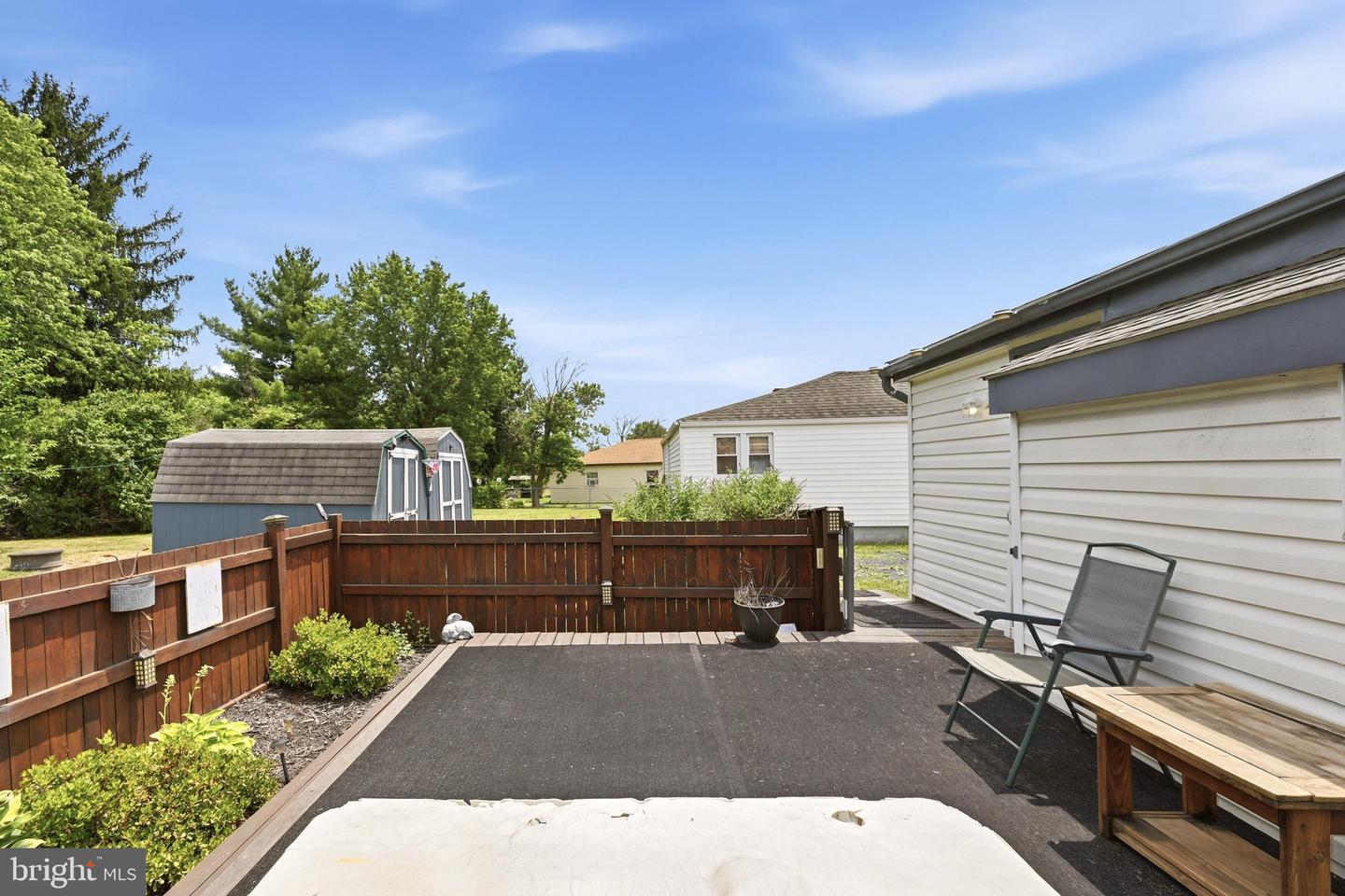 437 Property Photo 46