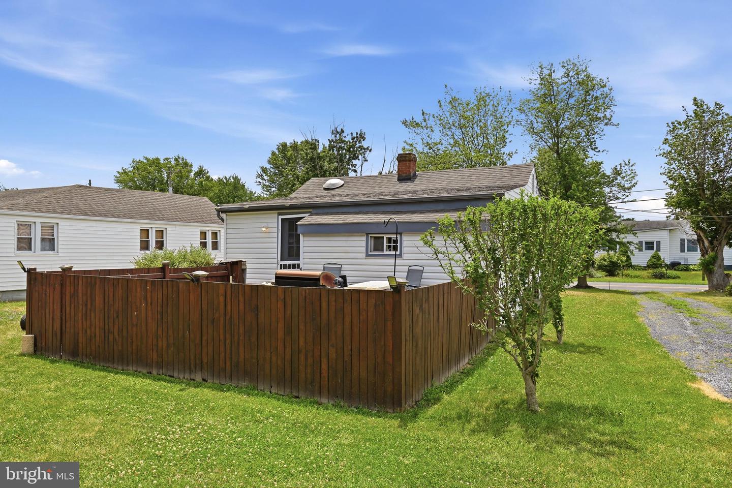 437 Property Photo 47