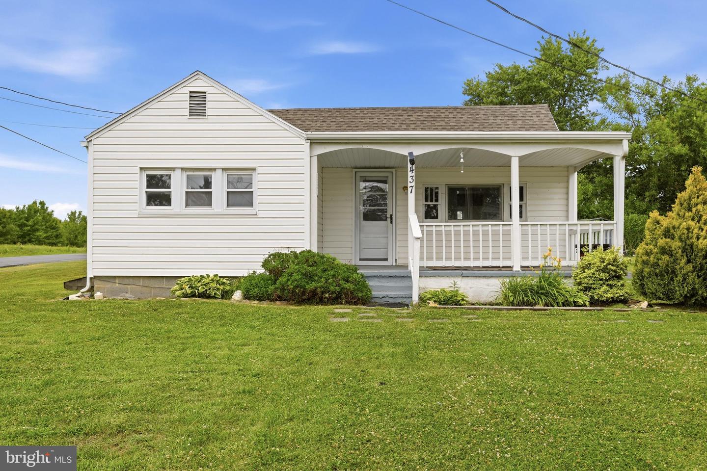437 Property Photo 54