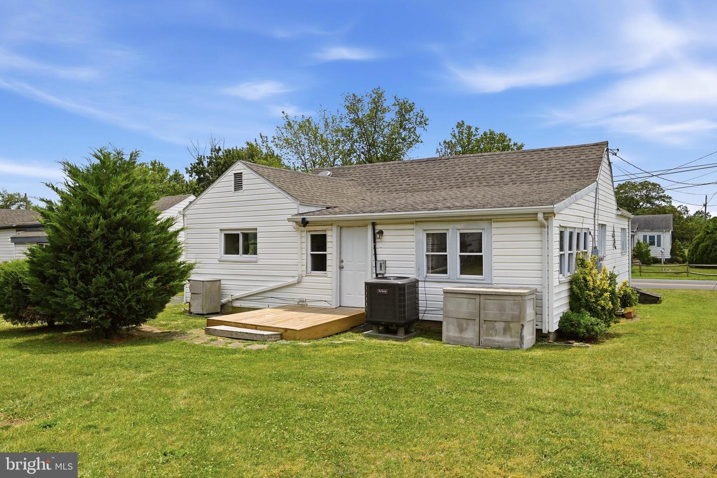 437 Property Photo 80