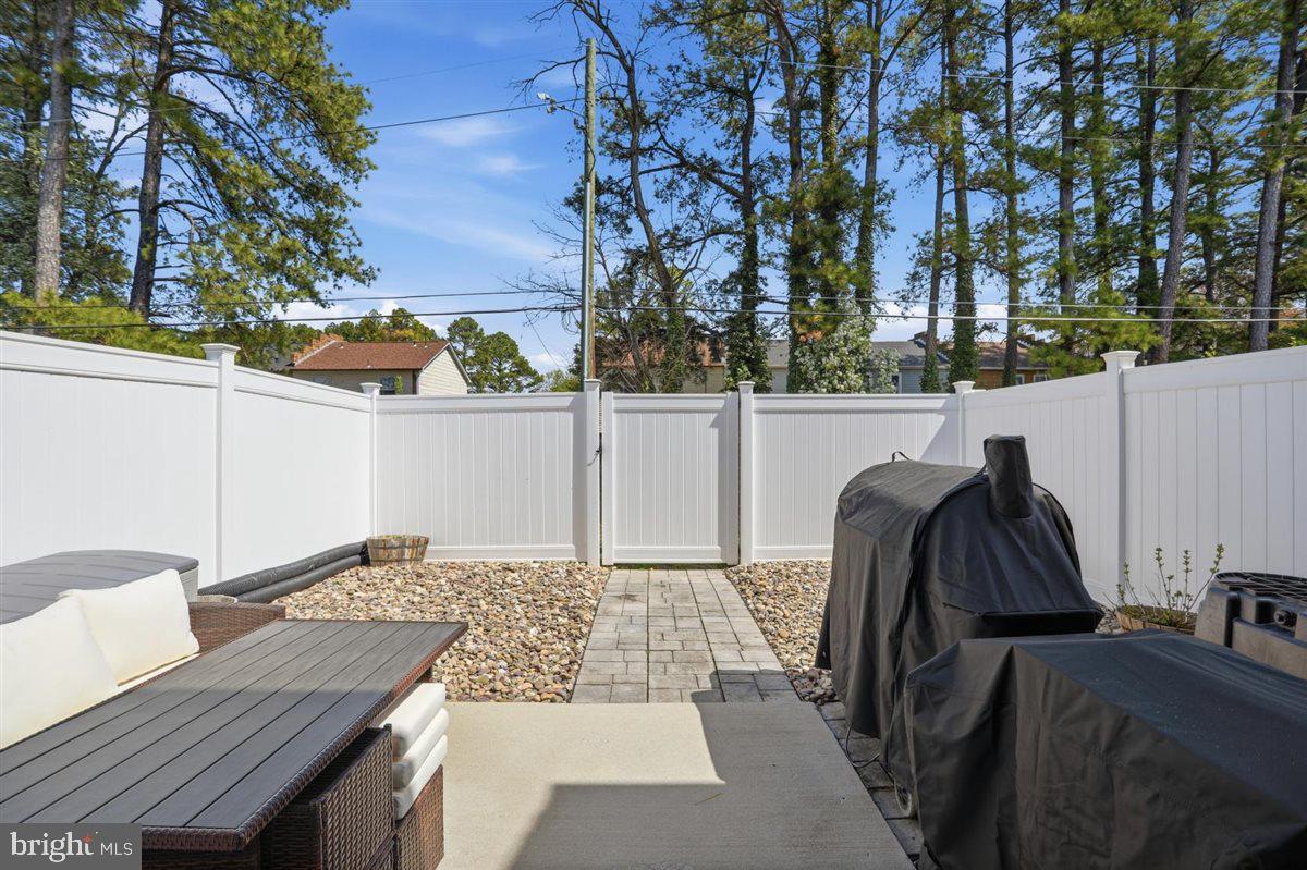 126 Stella Ct Property Photo 10