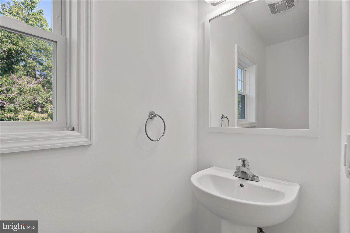 114 Meadow Way Property Photo 10