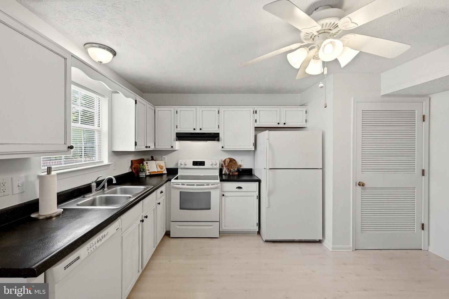 207 Banbury Ter Property Photo 5