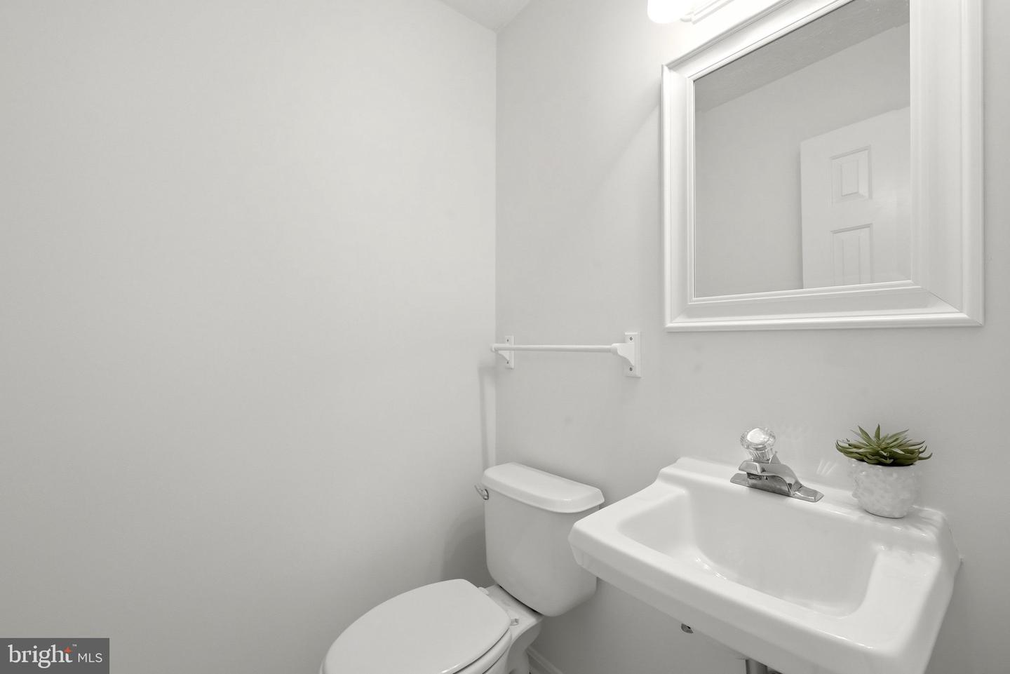 207 Banbury Ter Property Photo 13