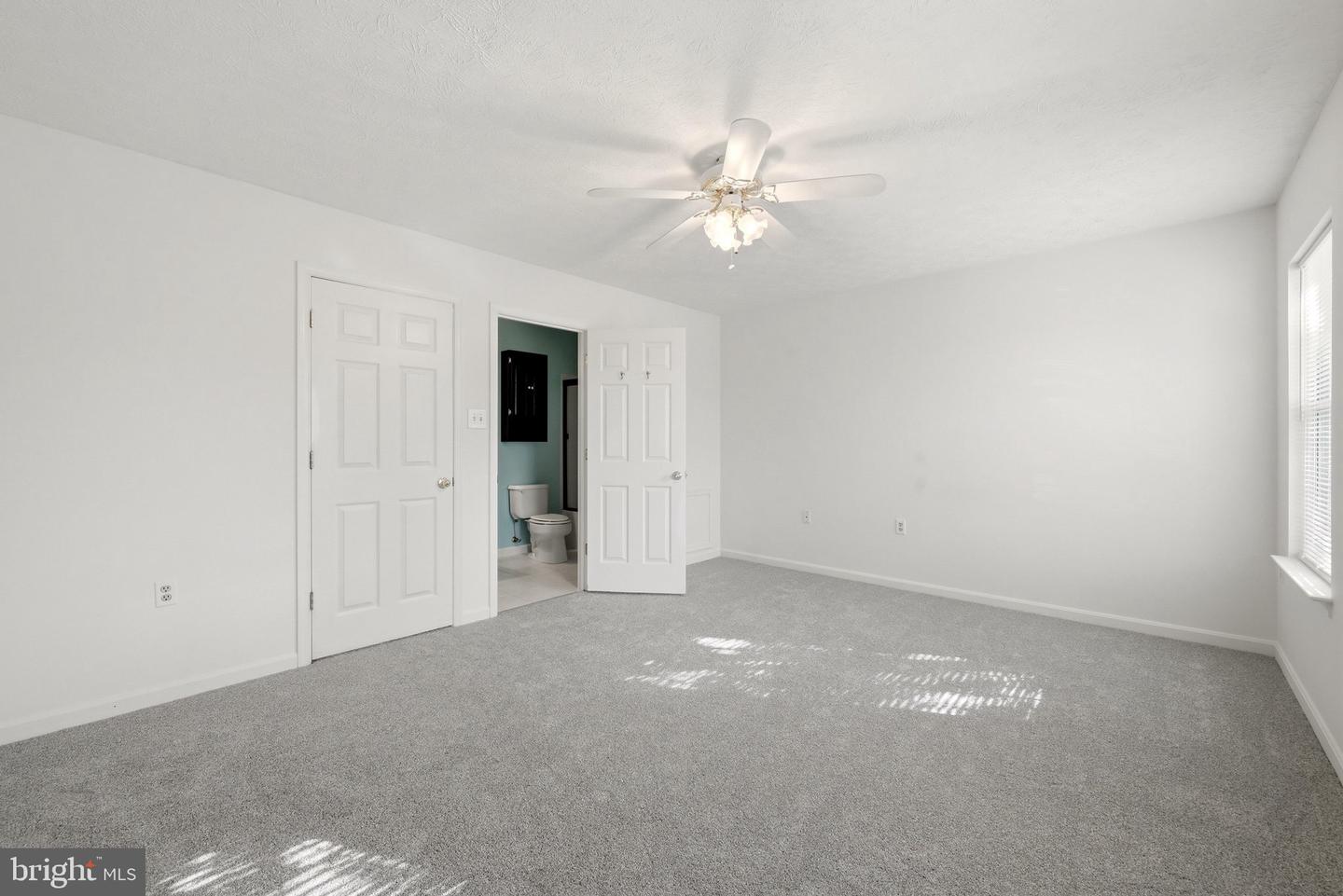 207 Banbury Ter Property Photo 17