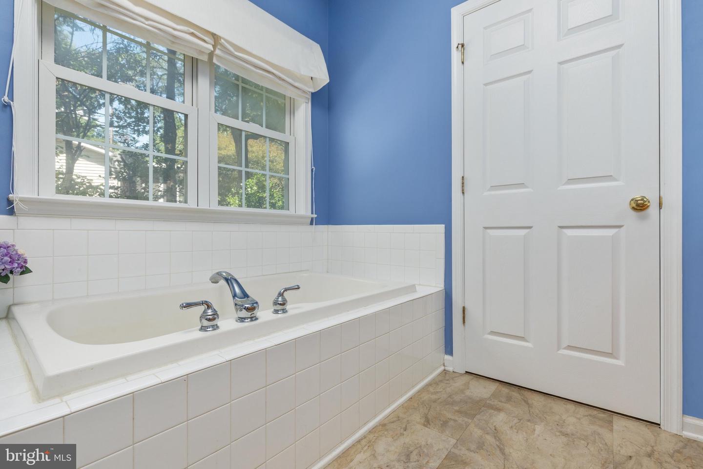 107 Sunset Cir Property Photo 32