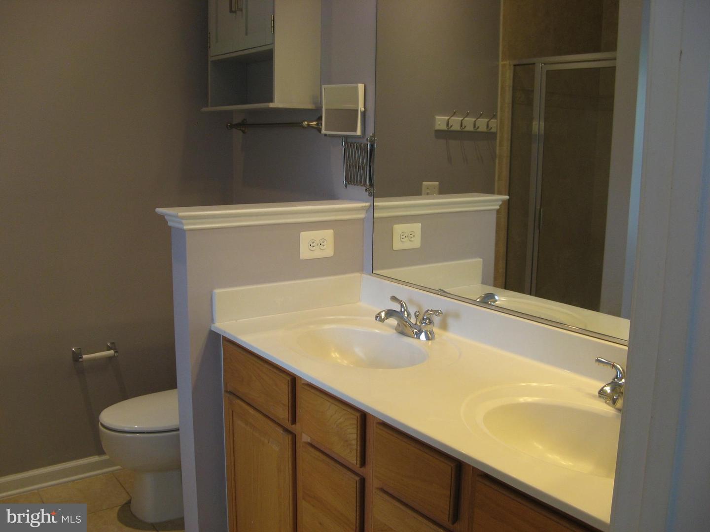 308 London Downs Cir Property Photo 18