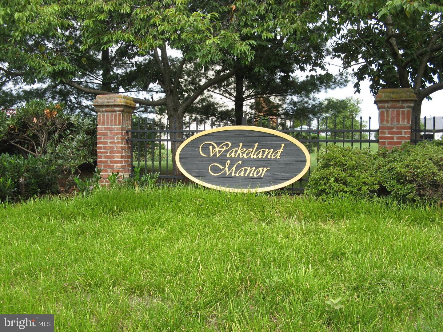 308 London Downs Cir Property Photo 24