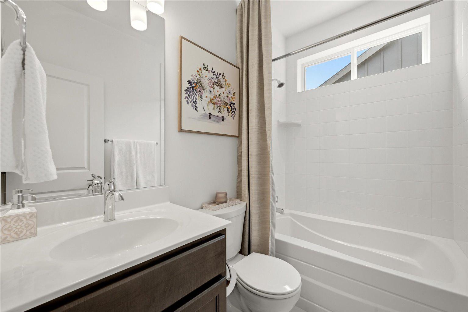 108 Viceroy Way Property Photo 16