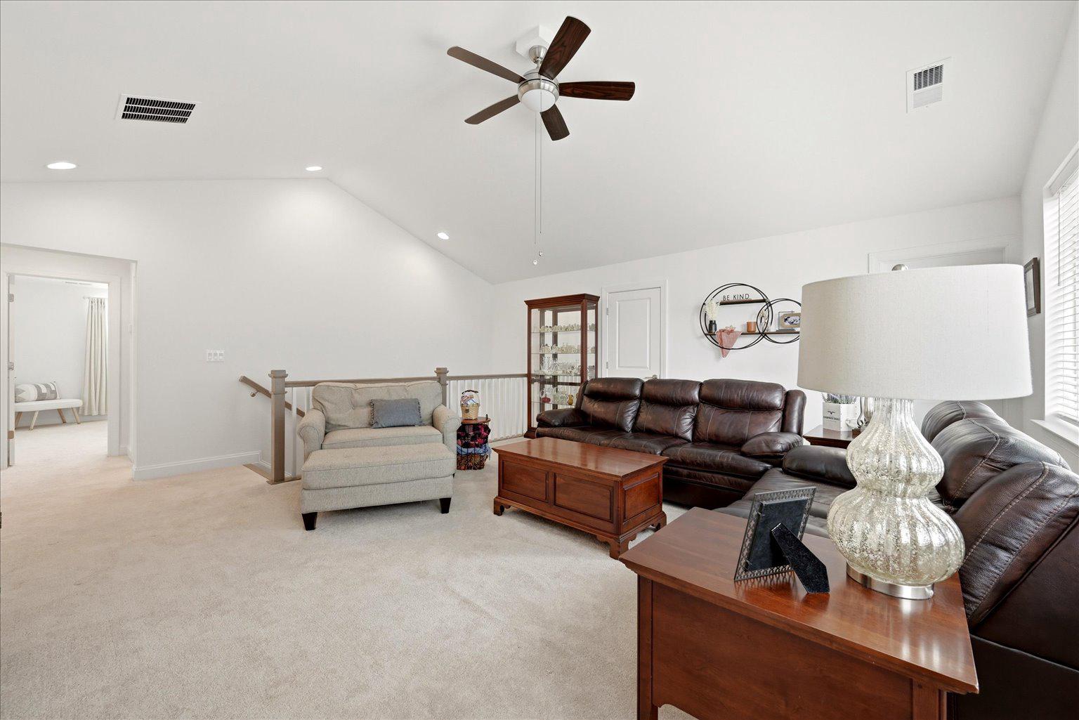 108 Viceroy Way Property Photo 24