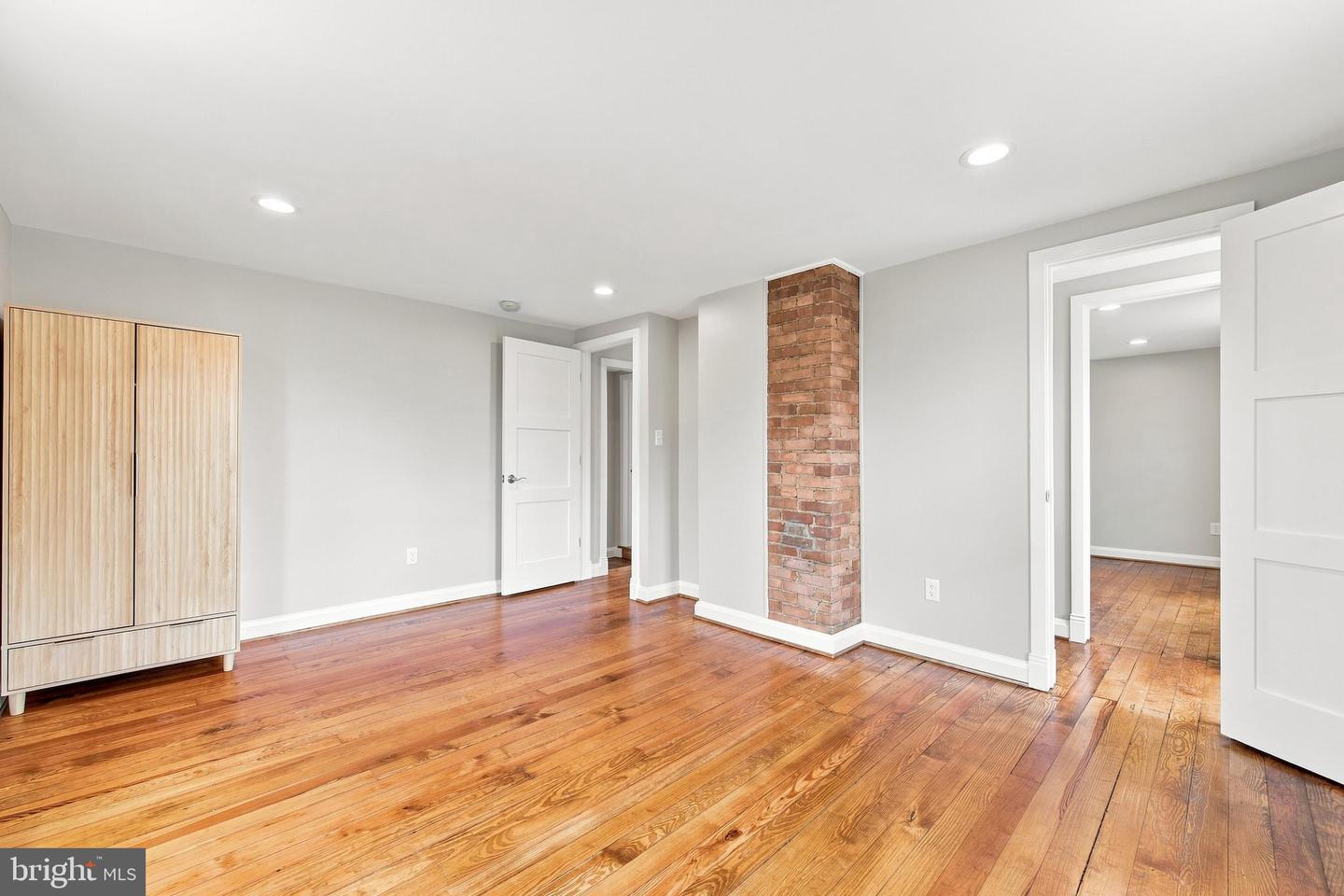 5285 Germain St Property Photo 28