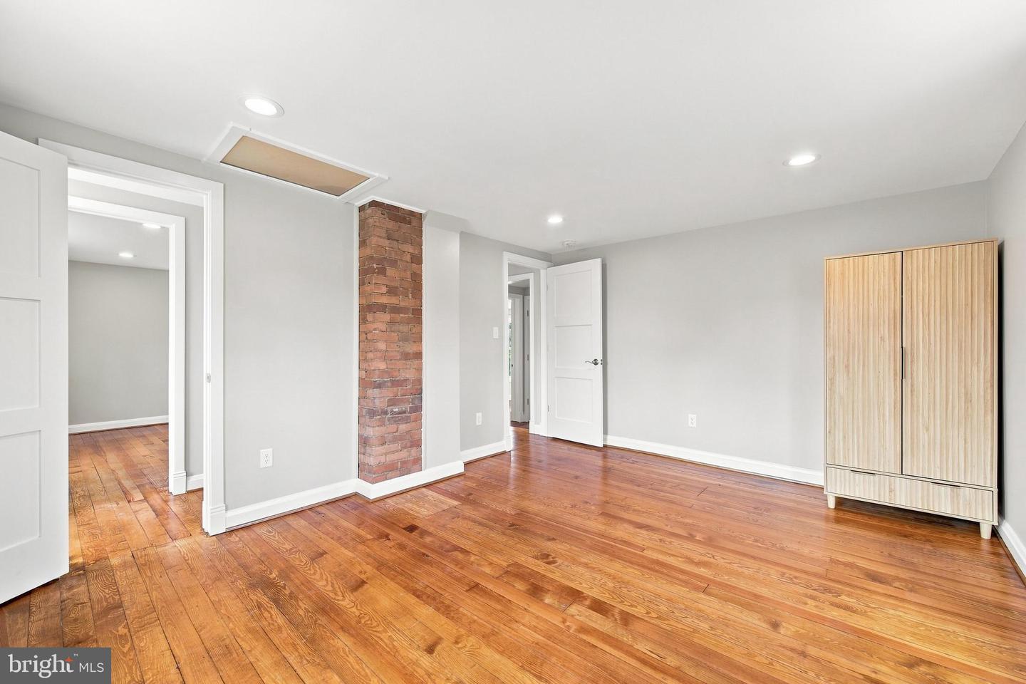 5285 Germain St Property Photo 29