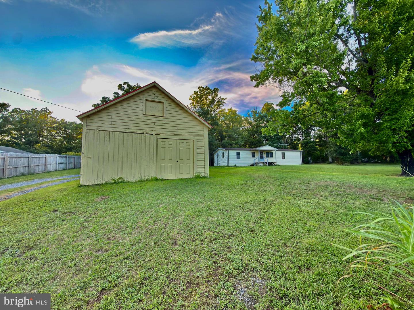 116 Waterloo Ct Property Photo 1