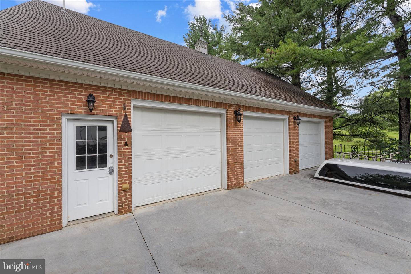 194 Glendobbin Ln Property Photo 18