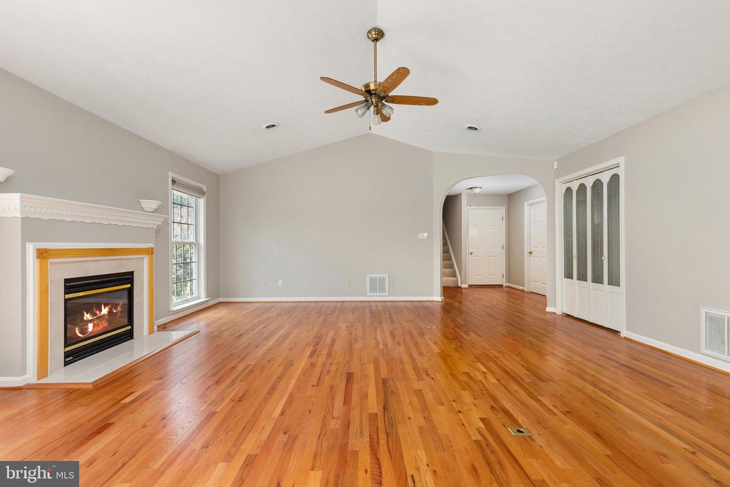 307 Canyon Rd Property Photo 5