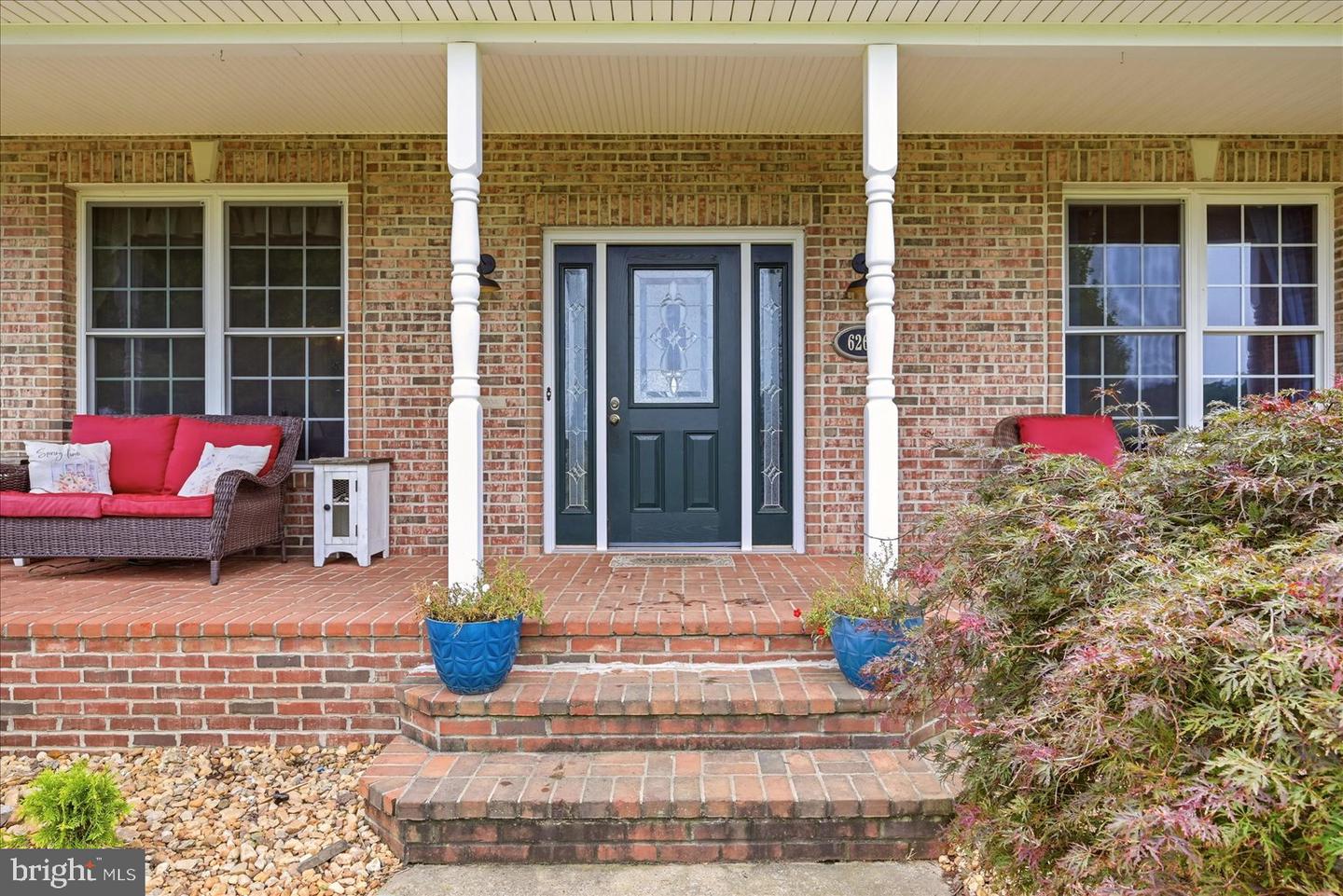 6264 Middle Rd Property Photo 5