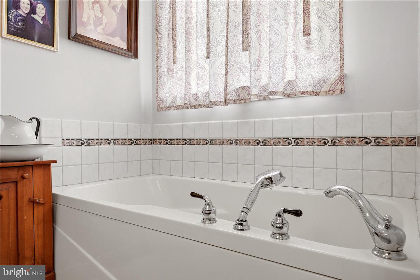 6264 Middle Rd Property Photo 34