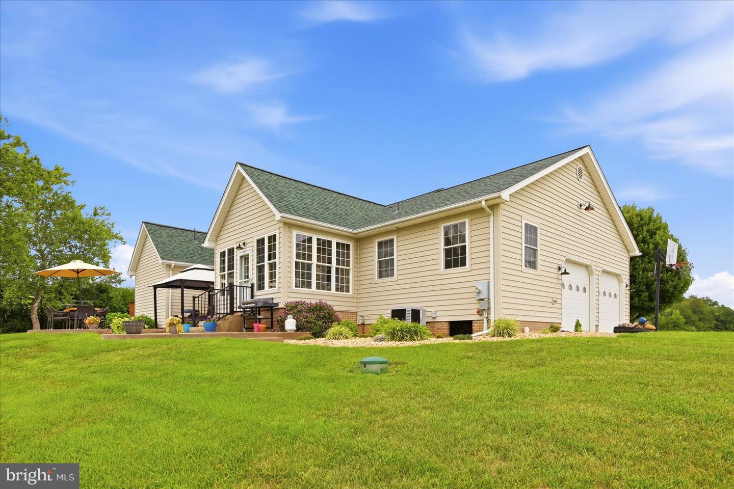 6264 Middle Rd Property Photo 55