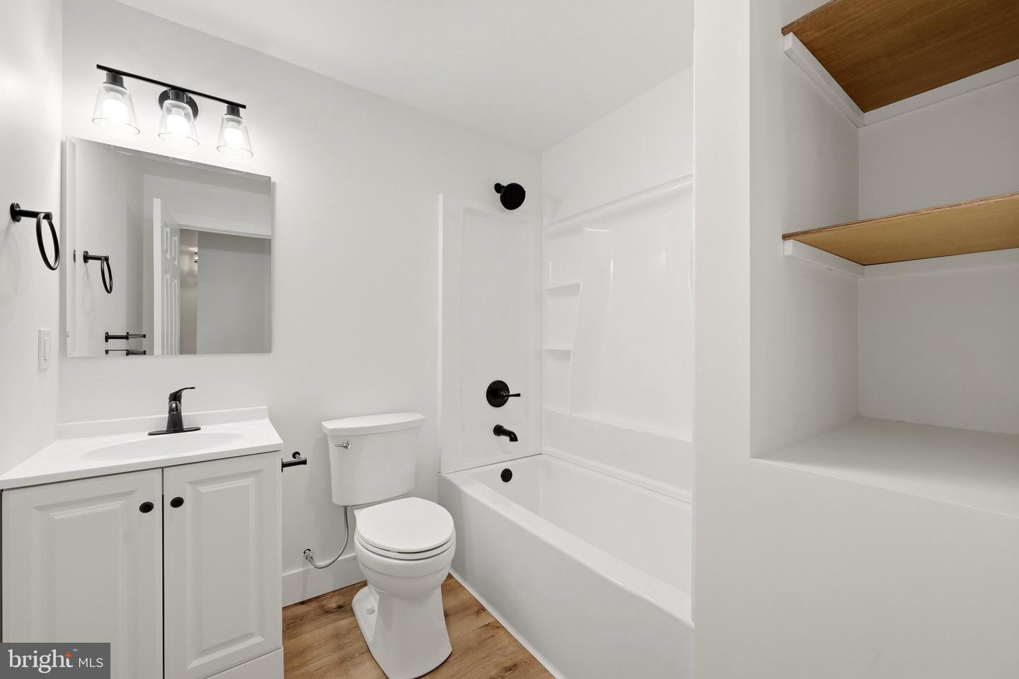 105 Wythe Ave Property Photo 15