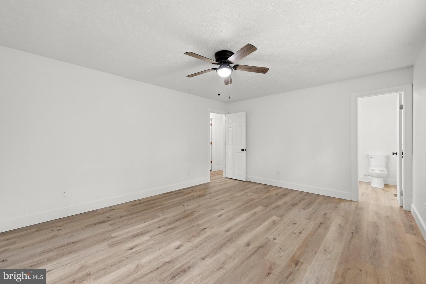 105 Wythe Ave Property Photo 17