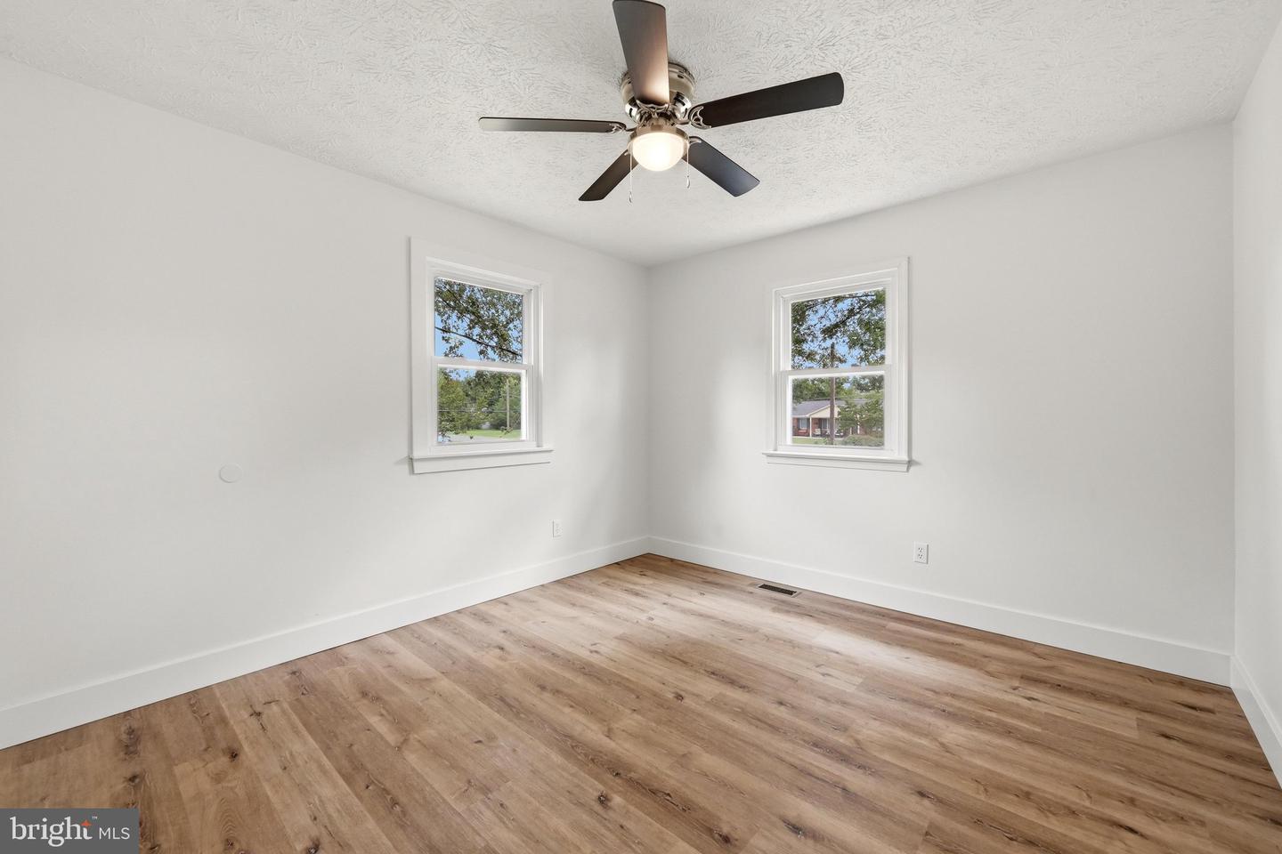 105 Wythe Ave Property Photo 22