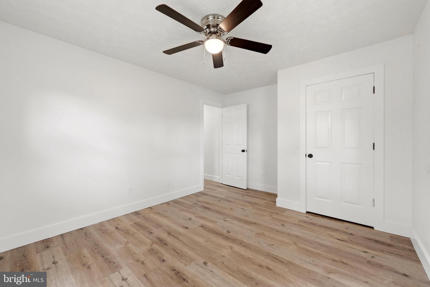 105 Wythe Ave Property Photo 23