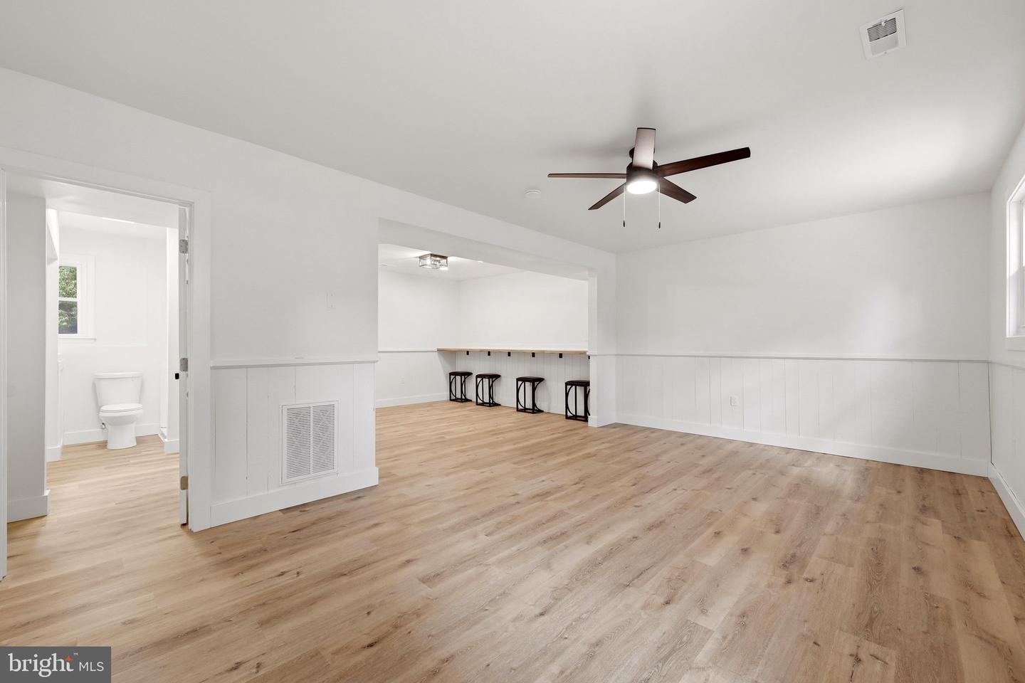 105 Wythe Ave Property Photo 25