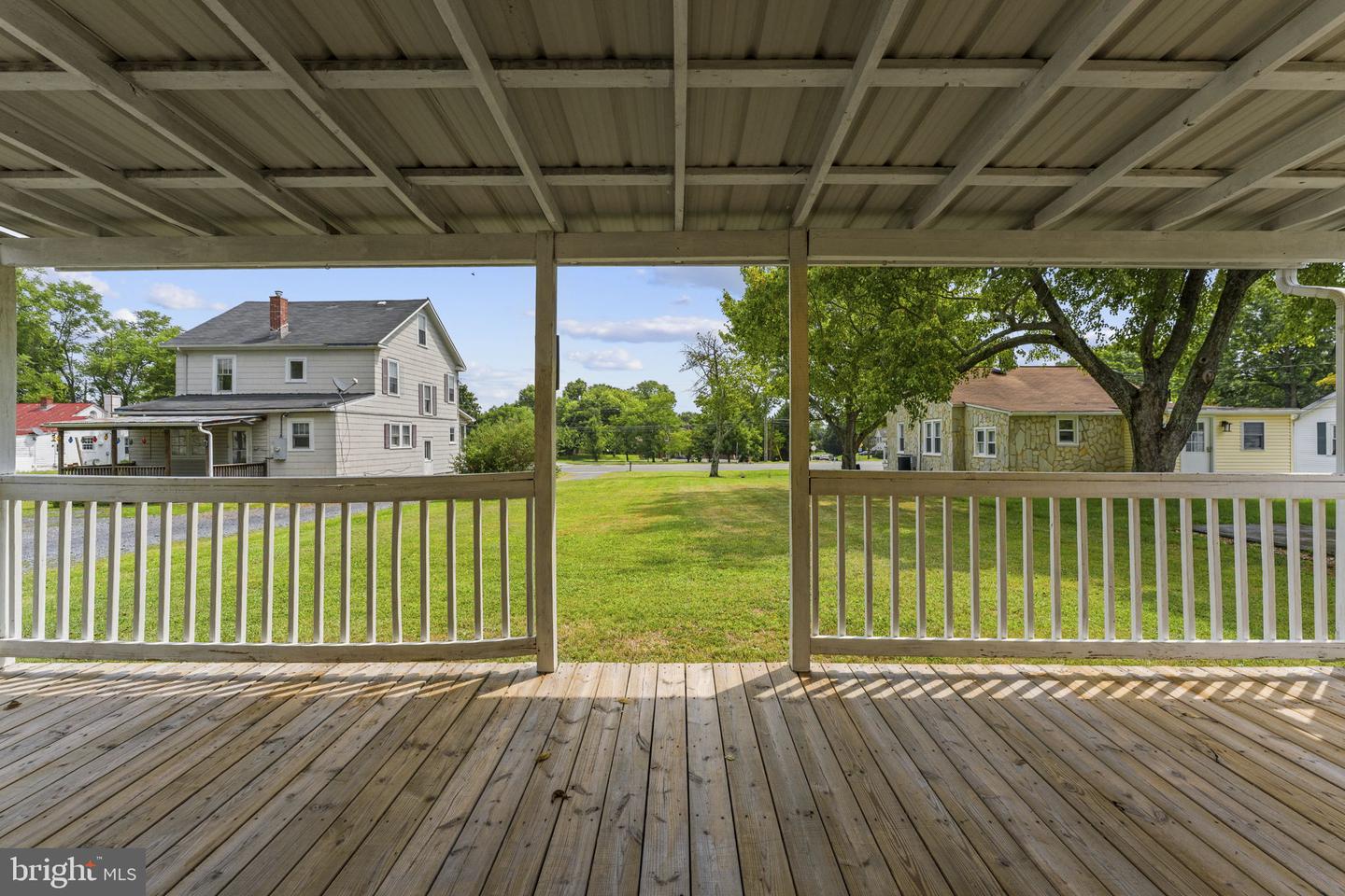 1024 Front Royal Pike Property Photo 6
