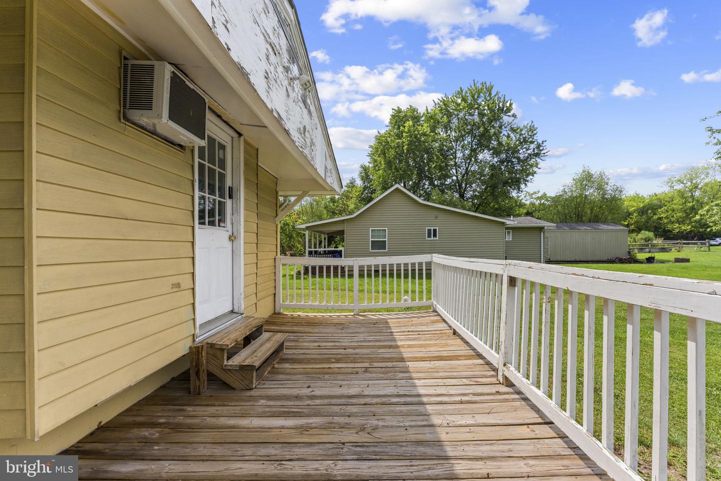 1024 Front Royal Pike Property Photo 23