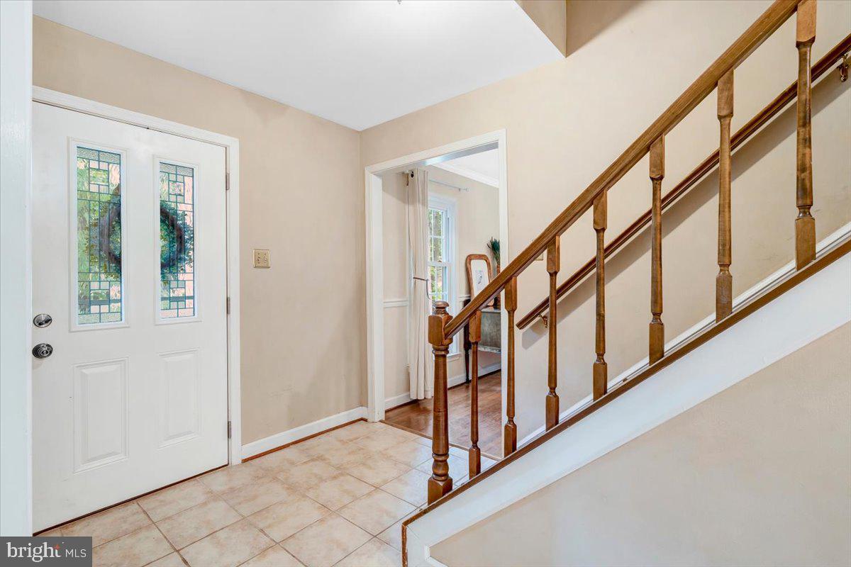 158 Old Forest Cir Property Photo 12