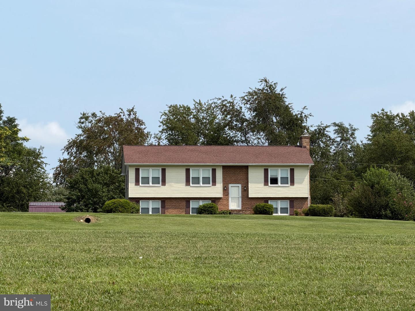 3150 Apple Pie Ridge Rd Property Photo 2