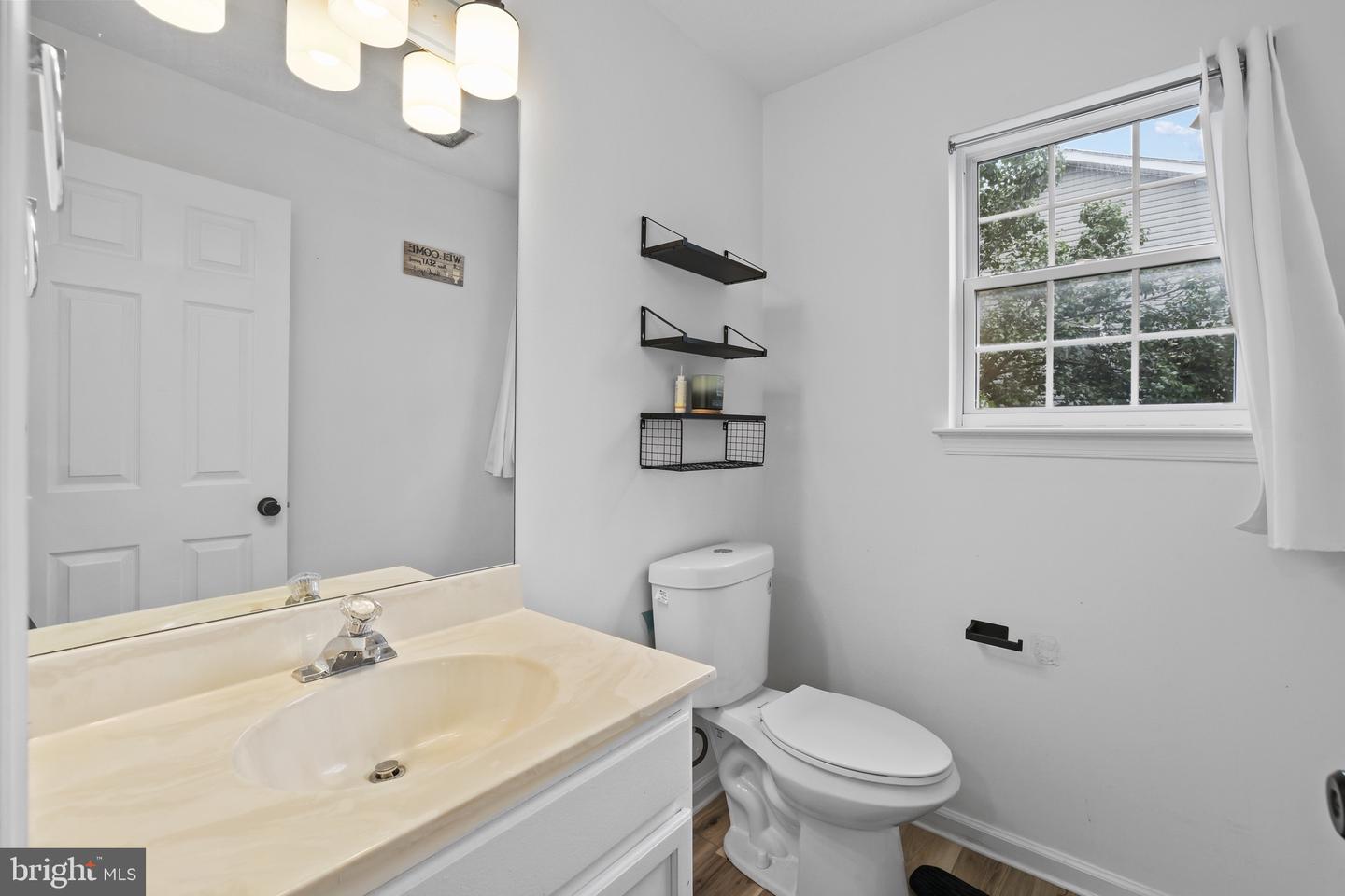 315 Copperfield Ln Property Photo 12