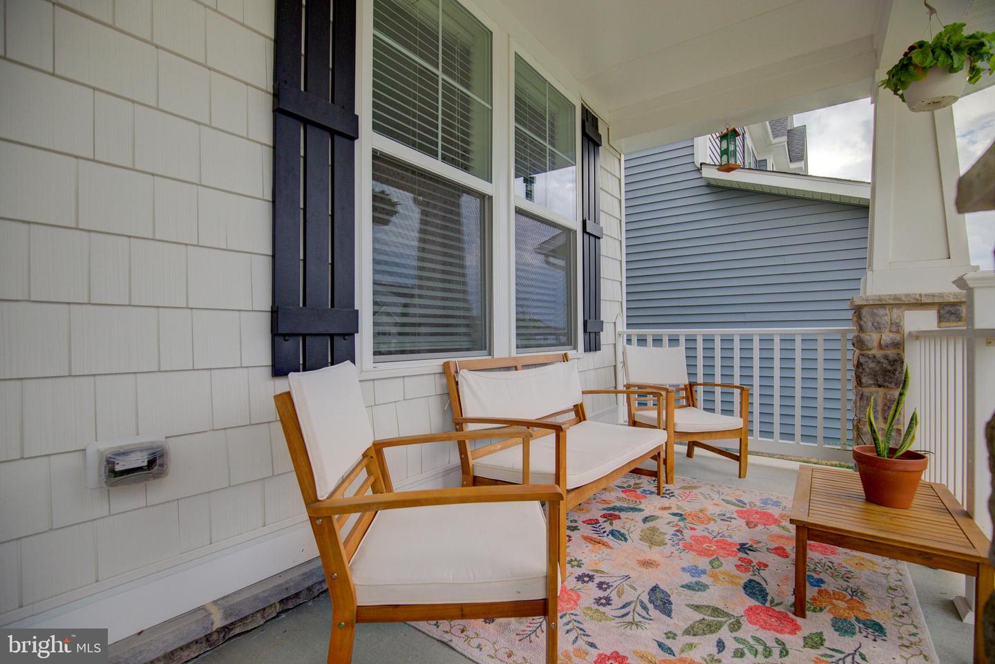 101 Poe Dr Property Photo 3