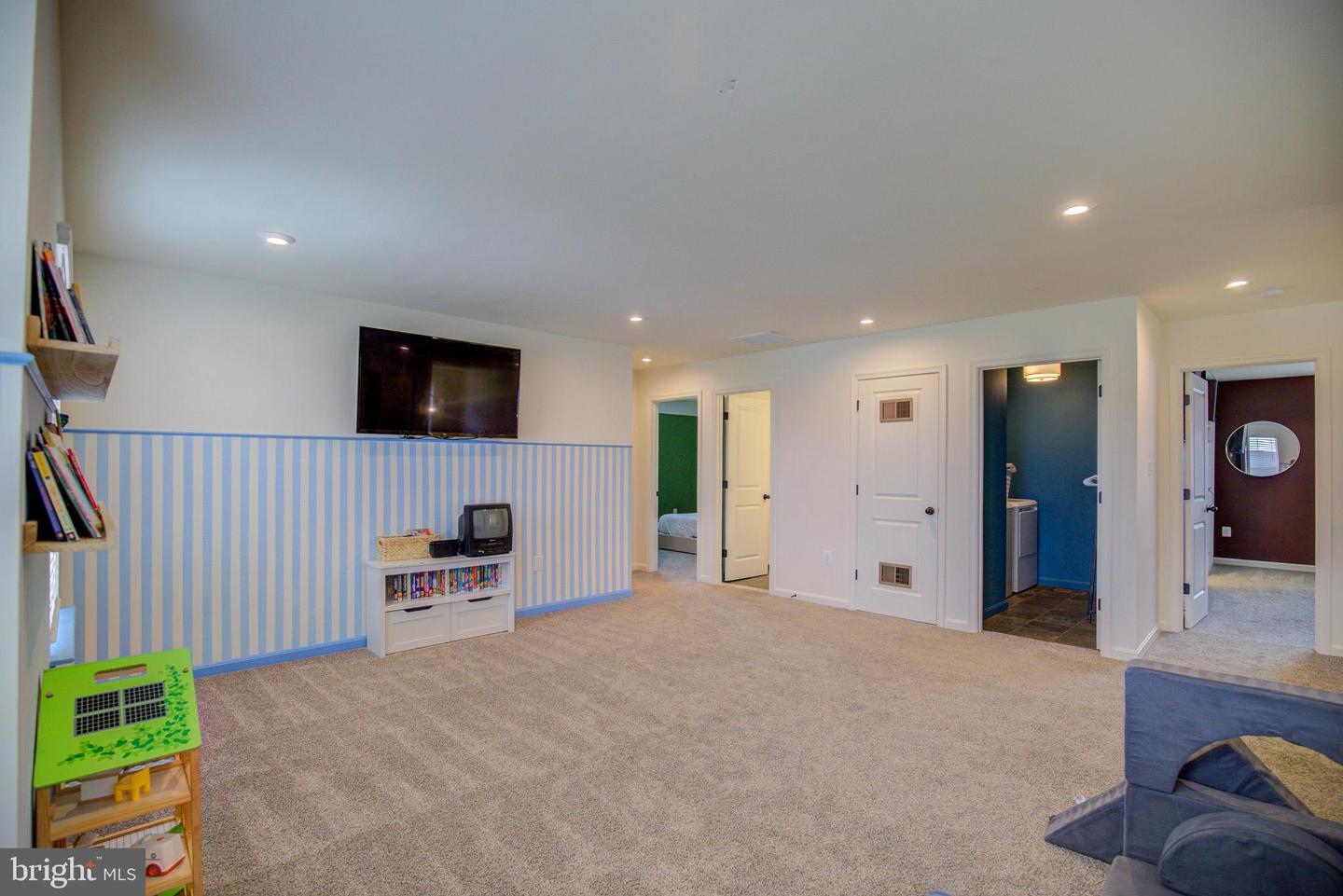 101 Poe Dr Property Photo 29