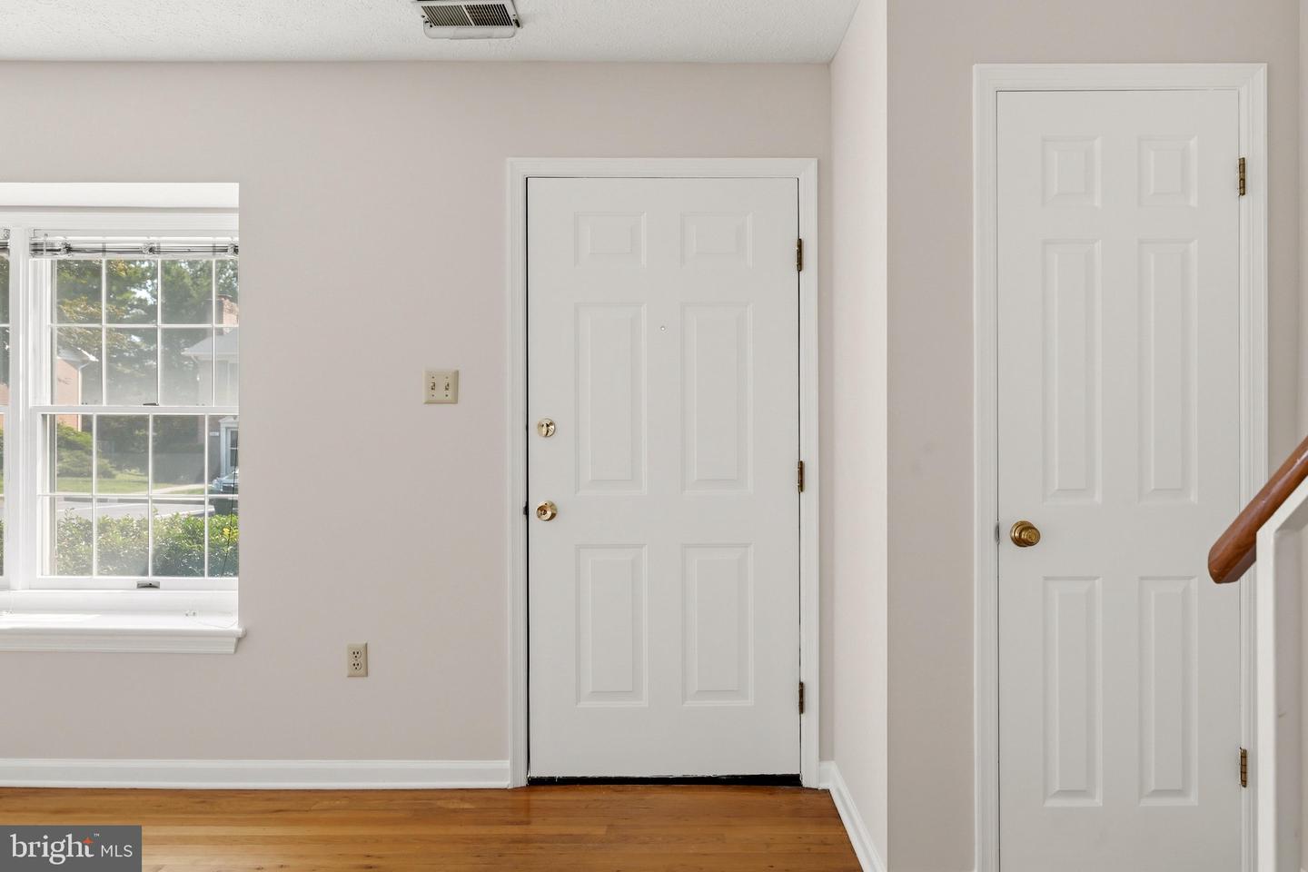 504 Tudor Drive Property Photo 3