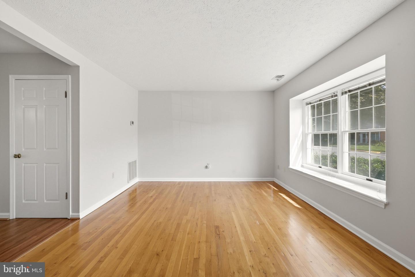 504 Tudor Drive Property Photo 6
