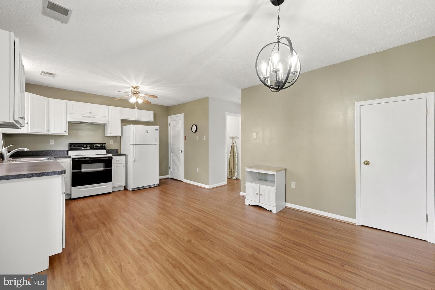 504 Tudor Drive Property Photo 10