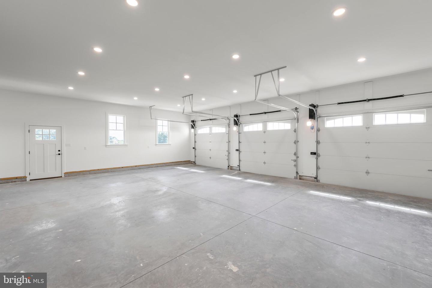 111 Pomme Cir Property Photo 48