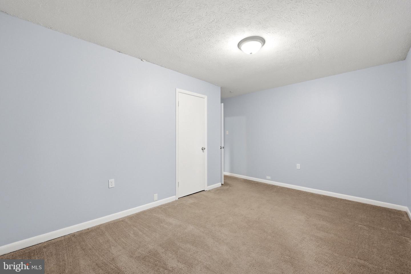 107 Grove Ct Property Photo 25