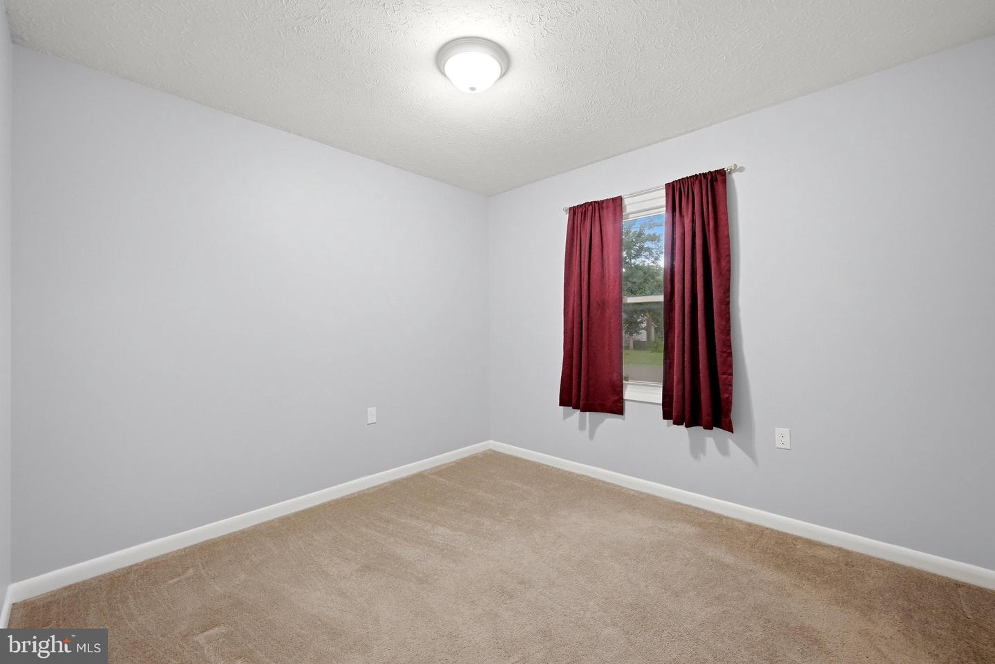 107 Grove Ct Property Photo 26