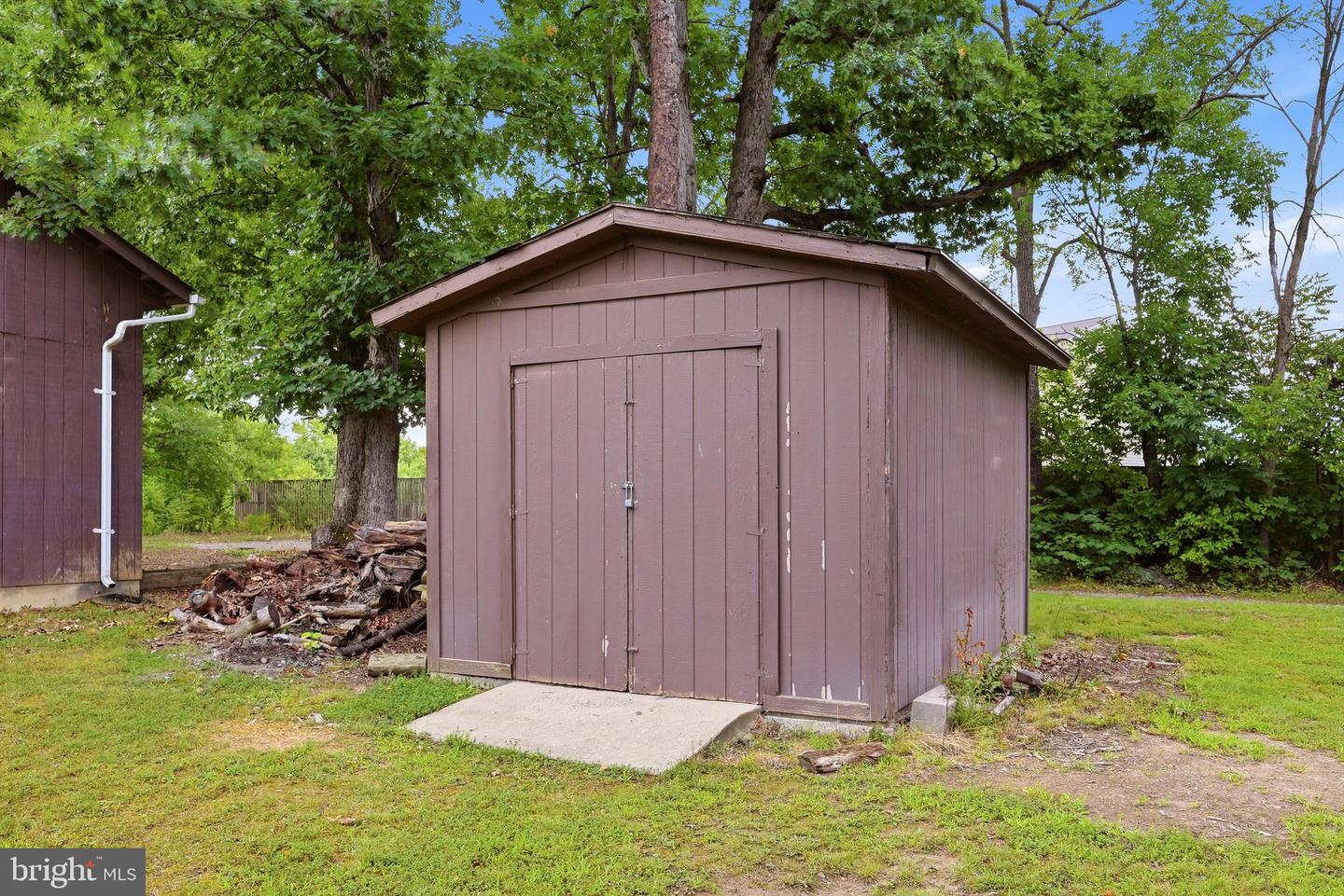 107 Grove Ct Property Photo 34