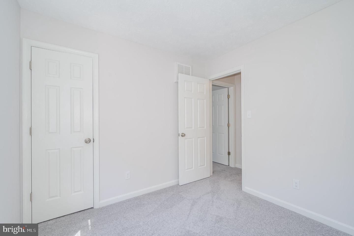 192 Sherando Cir Property Photo 31