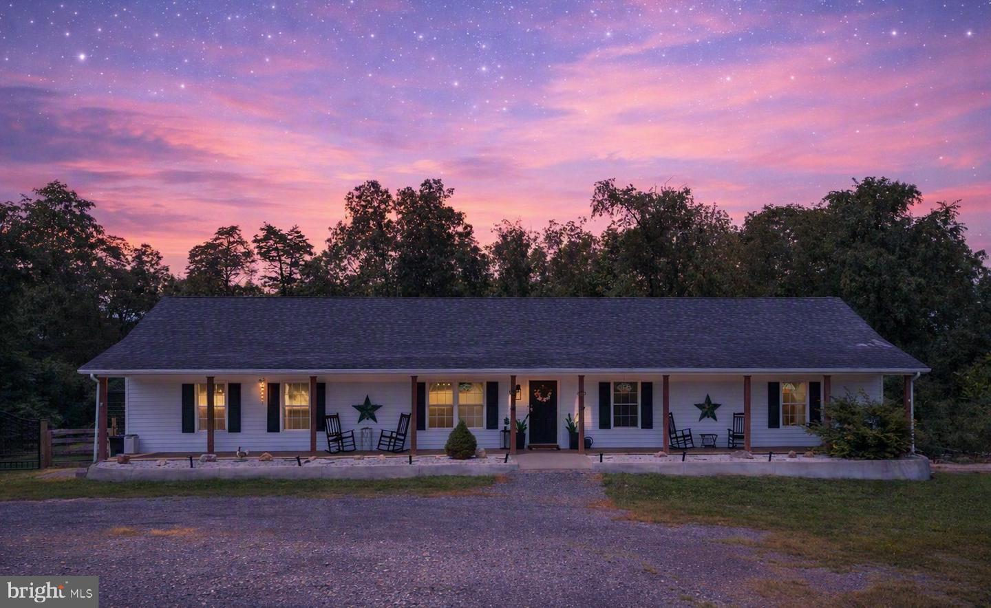 274 Harry Hiett Ln Property Photo 1