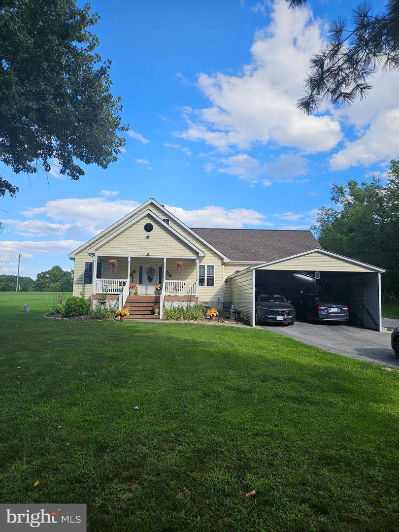 1590 Whitacre Rd Property Photo 1