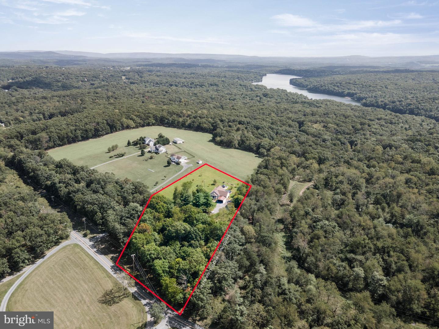 1590 Whitacre Rd Property Photo 43